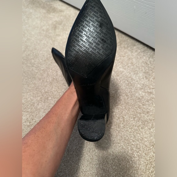 Marc Fisher black boots - Picture 3 of 3